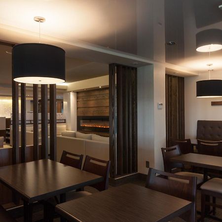 Hotel & Suites Normandin Quebec エクステリア 写真