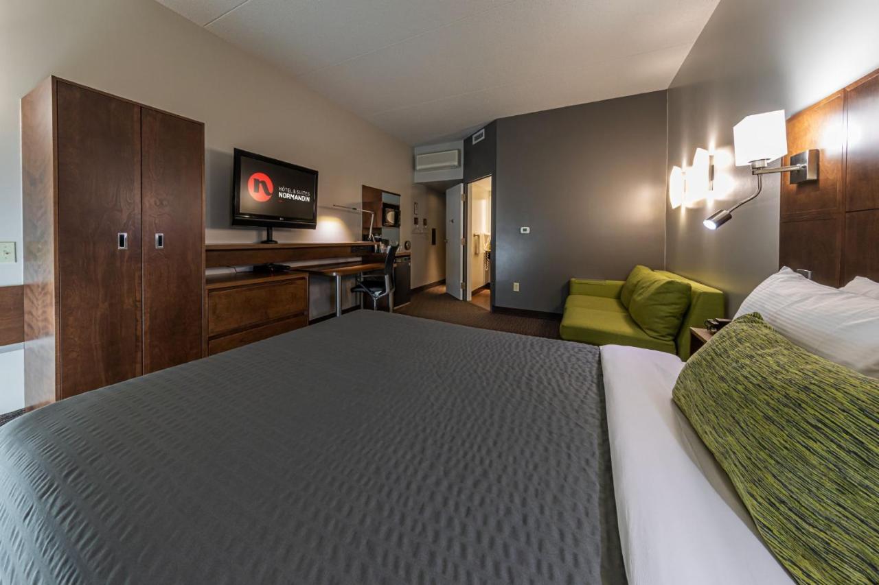 Hotel & Suites Normandin Quebec エクステリア 写真
