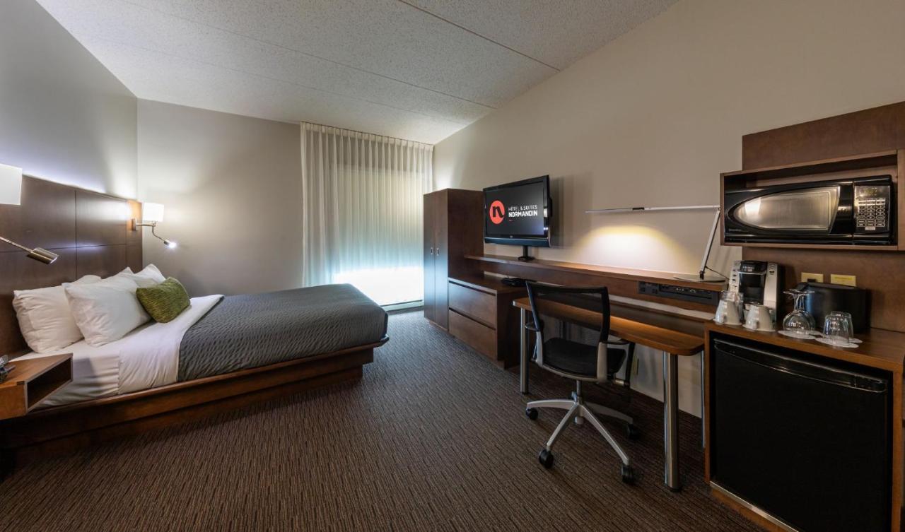Hotel & Suites Normandin Quebec エクステリア 写真
