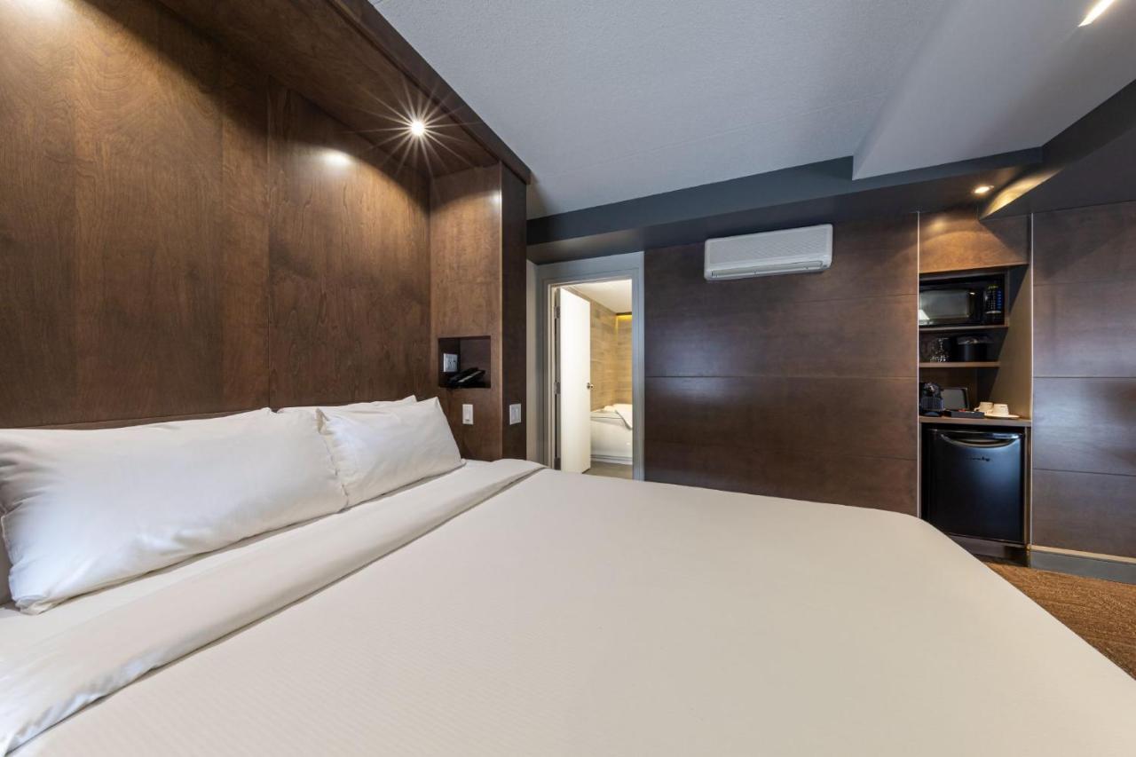 Hotel & Suites Normandin Quebec エクステリア 写真