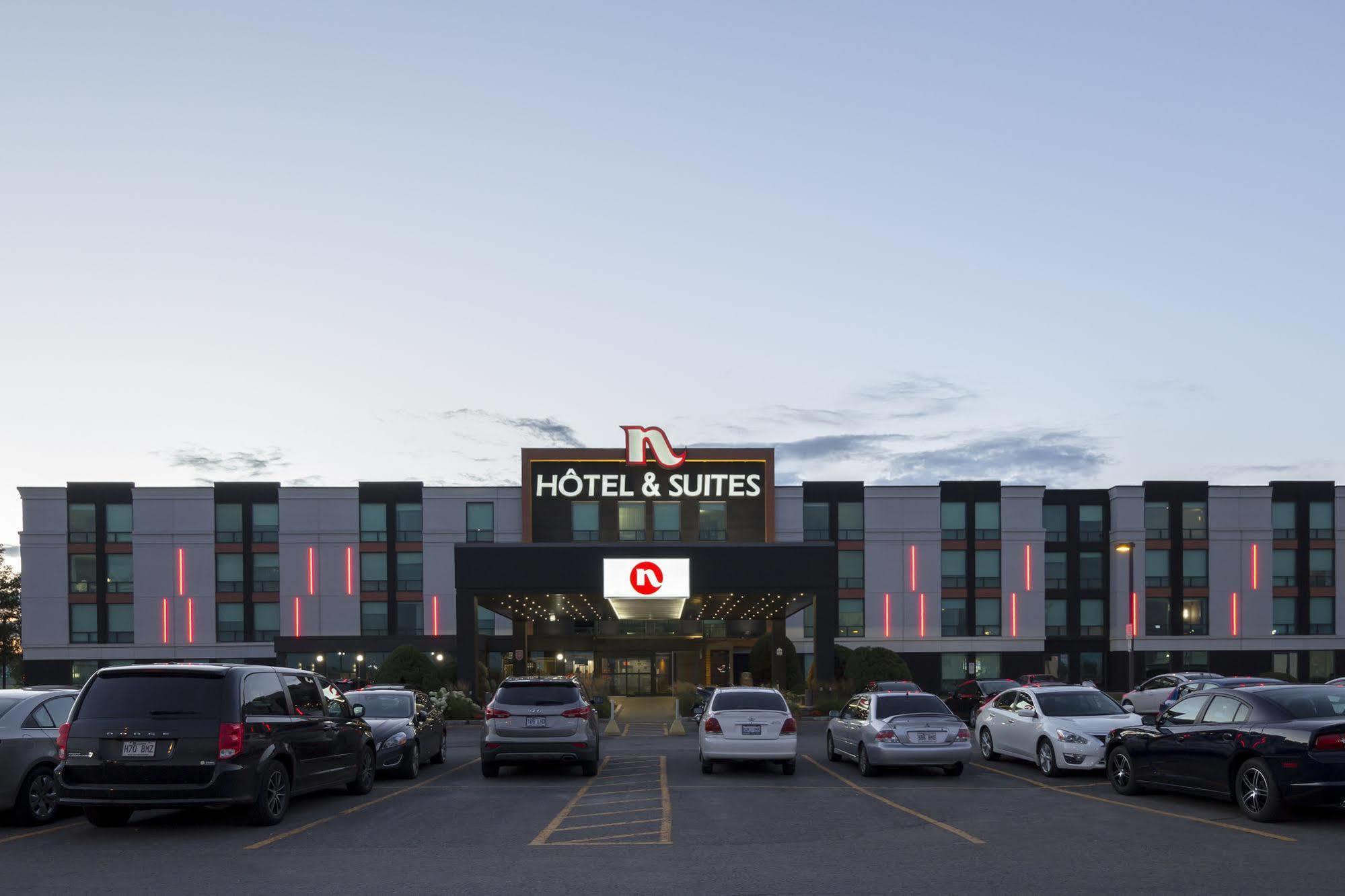 Hotel & Suites Normandin Quebec エクステリア 写真